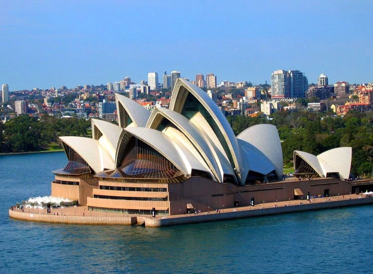 ADVENTUROUS AUSTRALIA