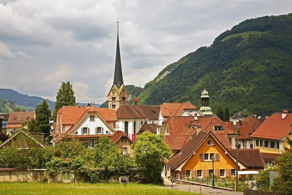 CHARMING EUROPE TOUR