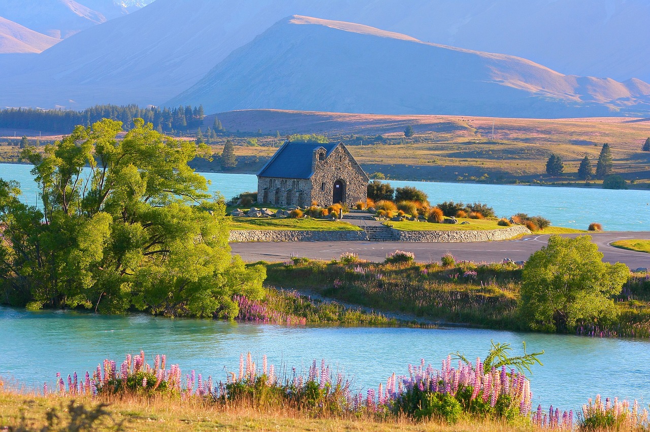 SOUTHERN HIGHLIGHT- NEW ZEALAND  SELF DRIVE