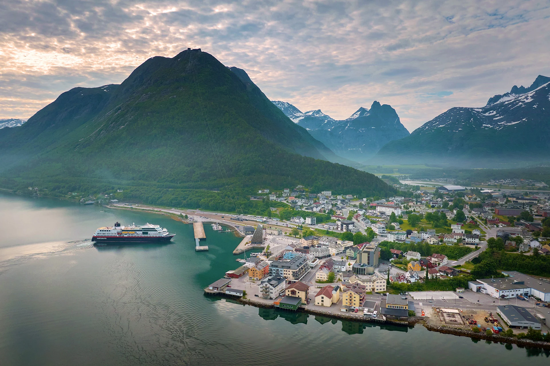 NORWAY WITH LOFOTEN