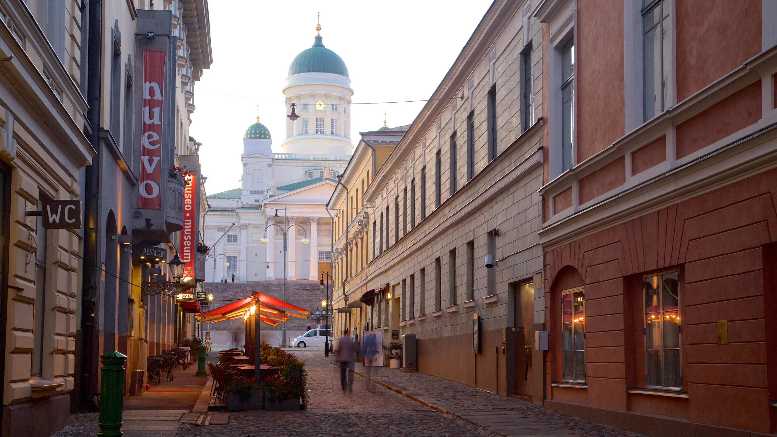 SPLENDOUR OF FINLAND