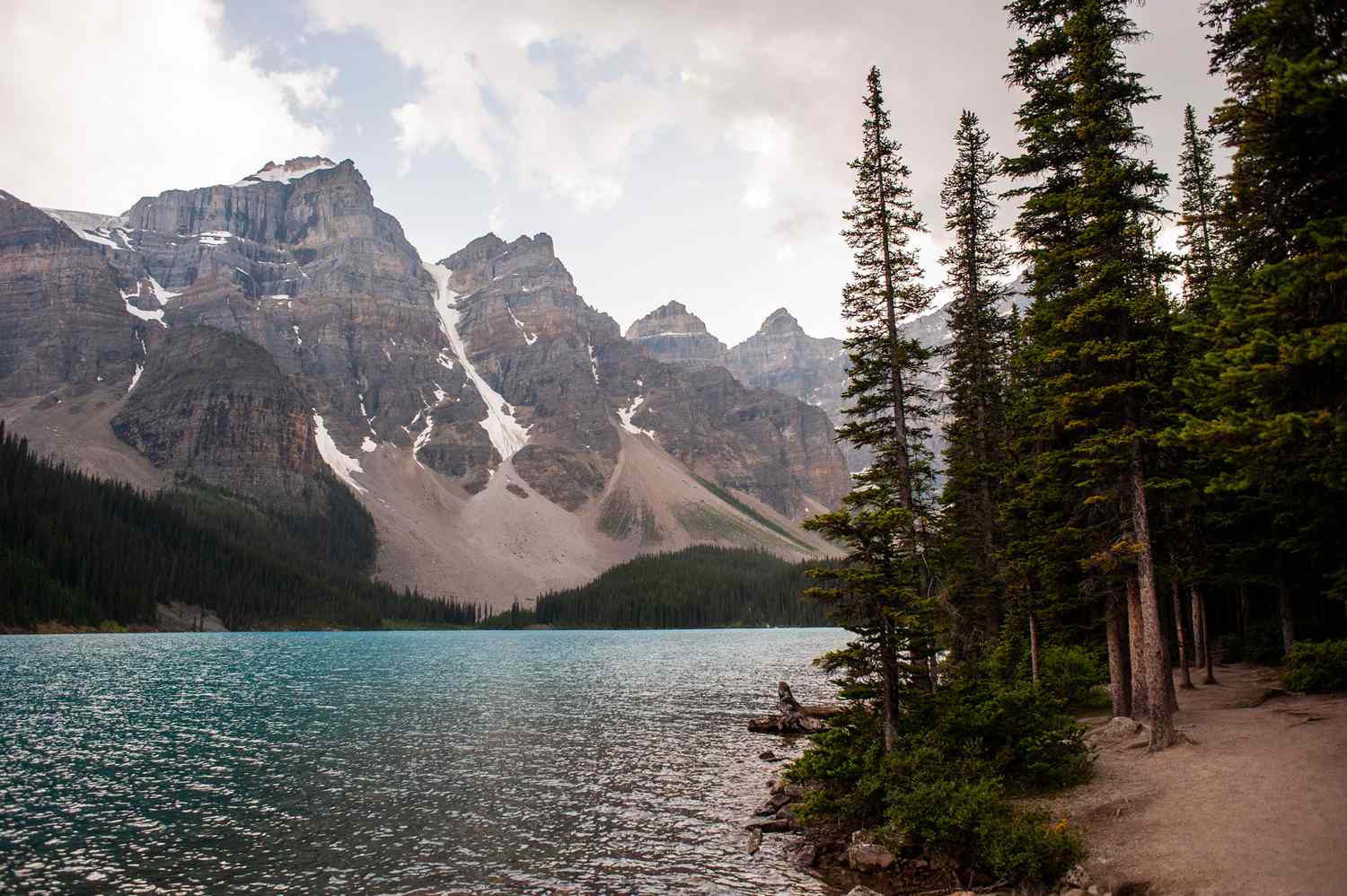 ROCKIES SAMPLER – Shared Coach Service