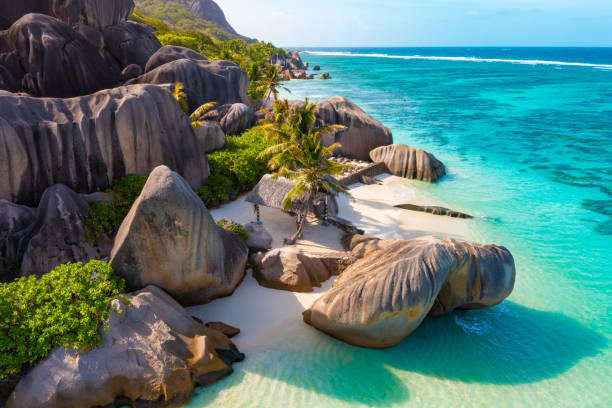 PICTURESQUE PRASLIN