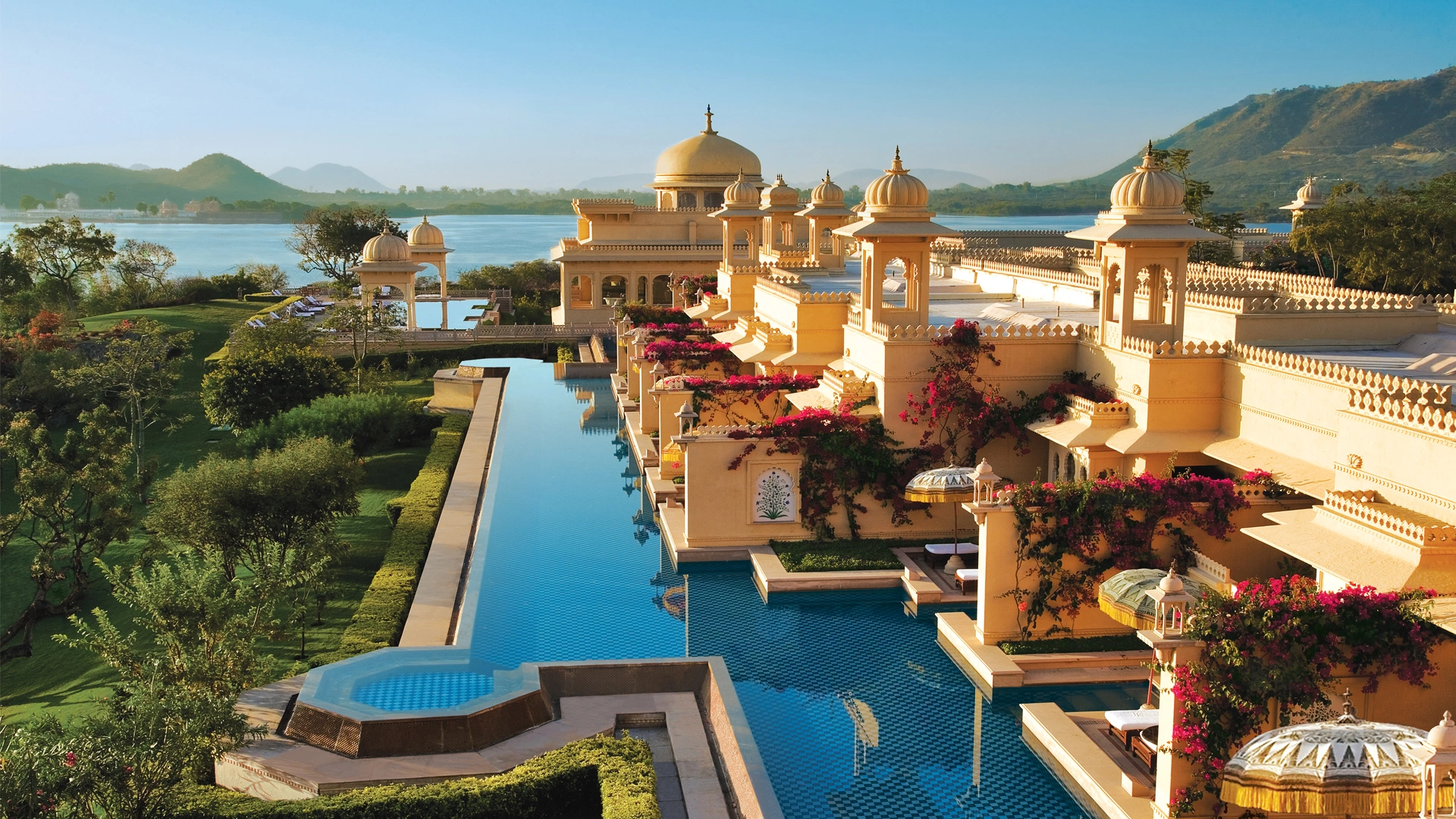 Serenity in Udaipur: Lakes and Palaces Tour