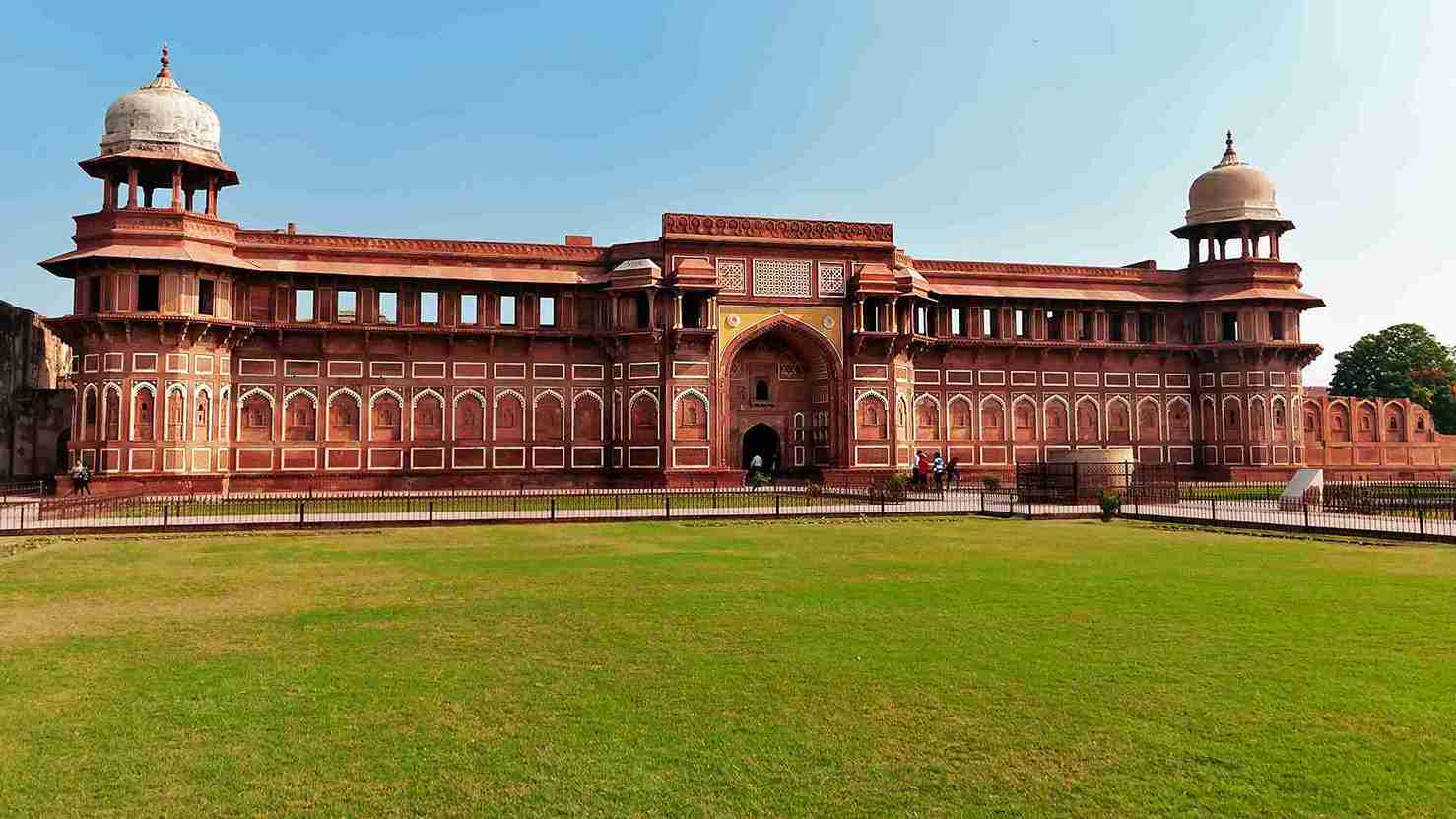 Same Day Agra Tour with Lunch from Delhi