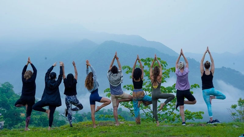 Soulful India: A 10-Day Yoga and Cultural Retreat Across India’s Spiritual Heartland